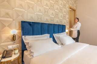 Отель Newport Hotel Kutaisi Кутаиси Стандартный номер с кроватью размера "king-size"-5