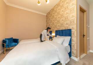 Отель Newport Hotel Kutaisi Кутаиси Стандартный двухместный номер с 2 отдельными кроватями-9